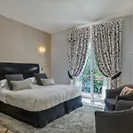 Hotell Augustus &